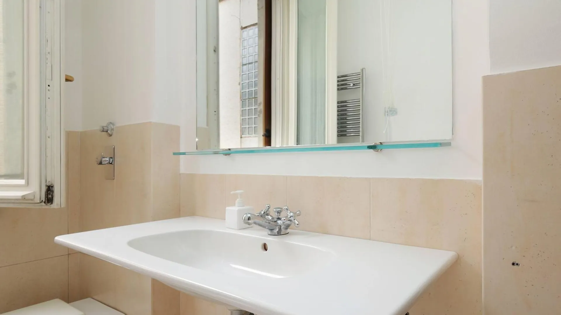 Mpm- Grumello Apartment Navigli Milan Italy